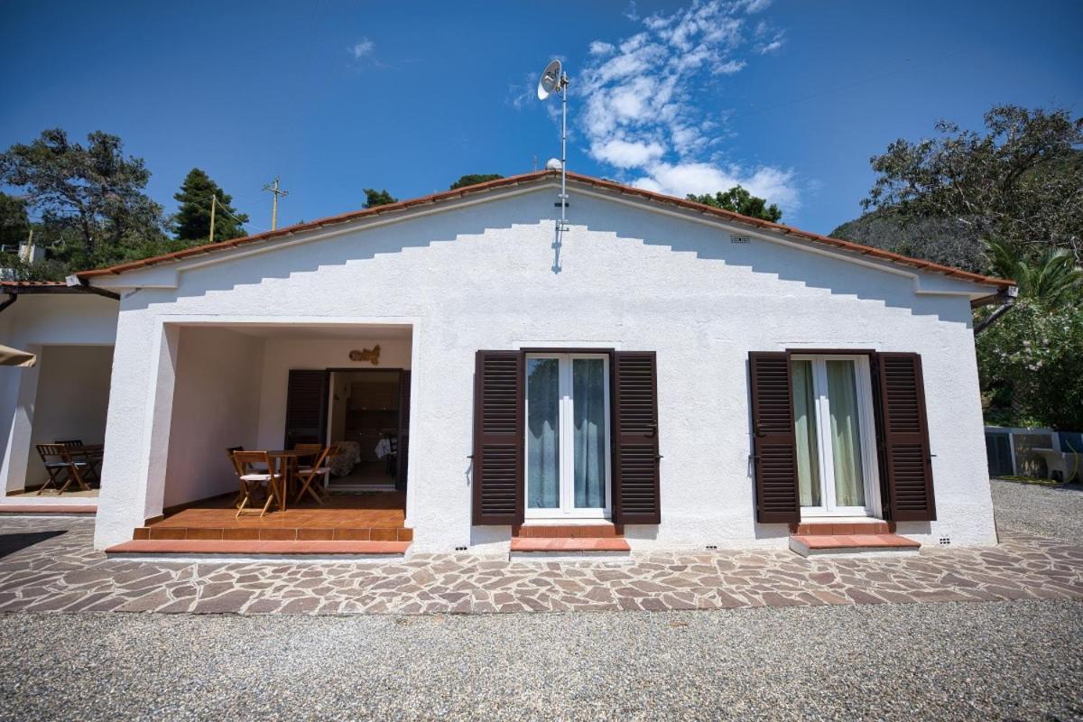 Alloggi Del Mirto A Morcone - Goelba Capoliveri  Buitenkant foto