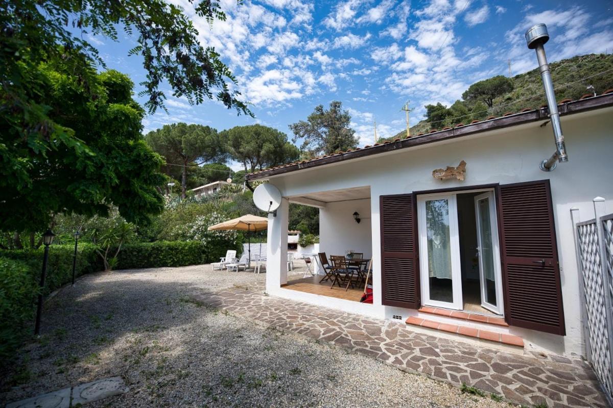 Alloggi Del Mirto A Morcone - Goelba Capoliveri  Buitenkant foto