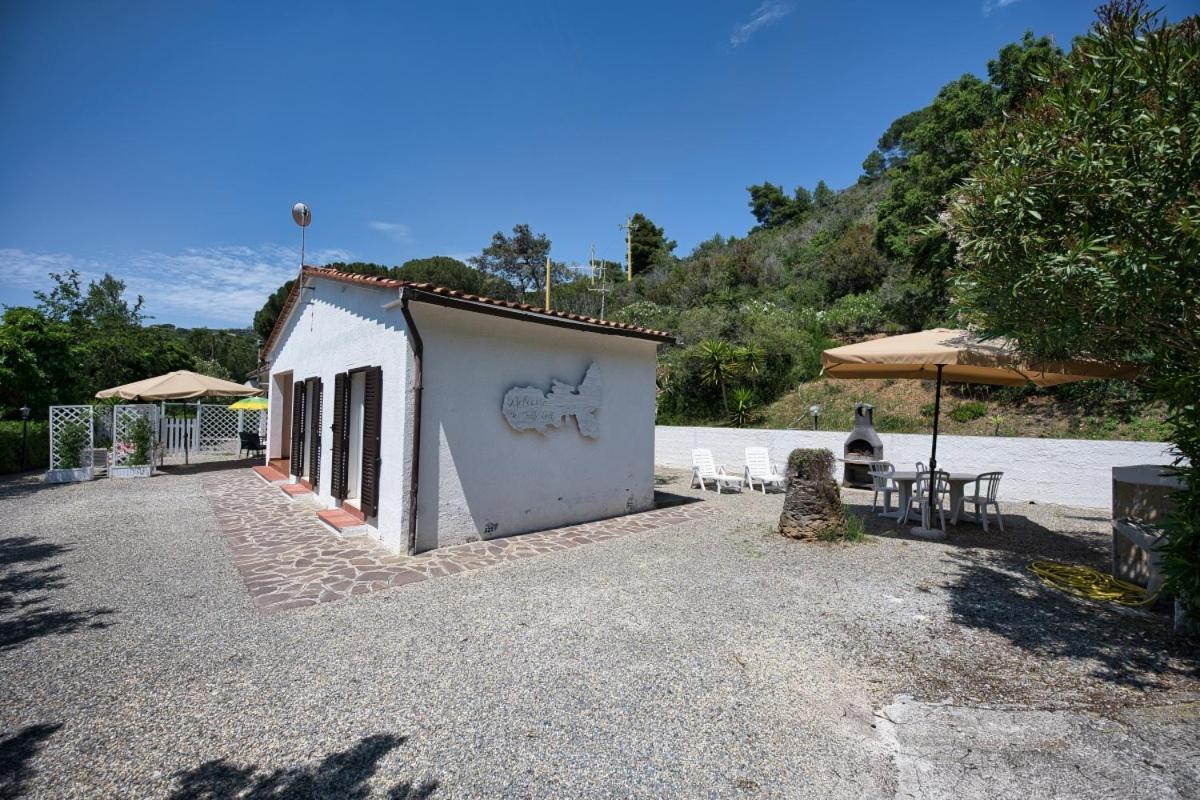 Alloggi Del Mirto A Morcone - Goelba Capoliveri  Buitenkant foto